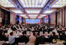 第二届“中国酒业工匠论坛”的召开,评选出酒业大国工匠、工匠之星、匠心集体-酒展网